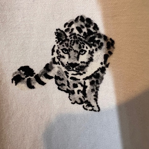 Chicos Chic‎ Stretch No Iron Cheetah Print Button Down Tunic Size 2/Large/12 - Picture 6 of 15